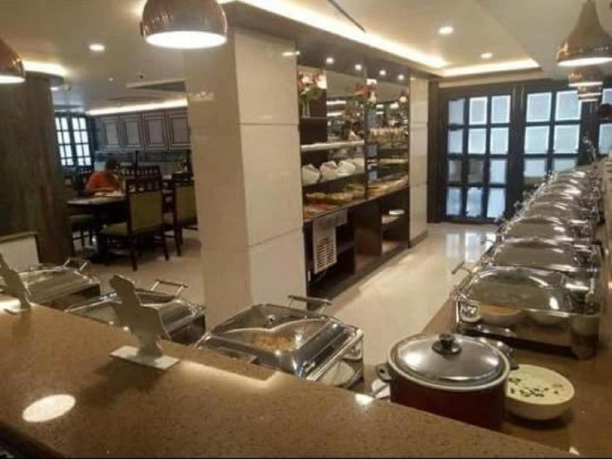 Hotel Atithi Guwahati Eksteriør billede