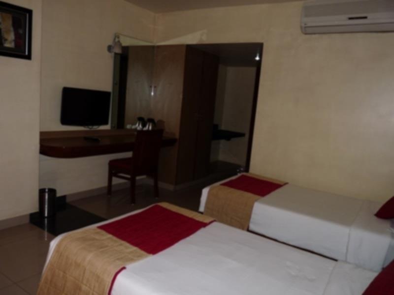 Hotel Atithi Guwahati Eksteriør billede