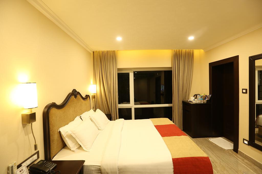 Hotel Atithi Guwahati Eksteriør billede